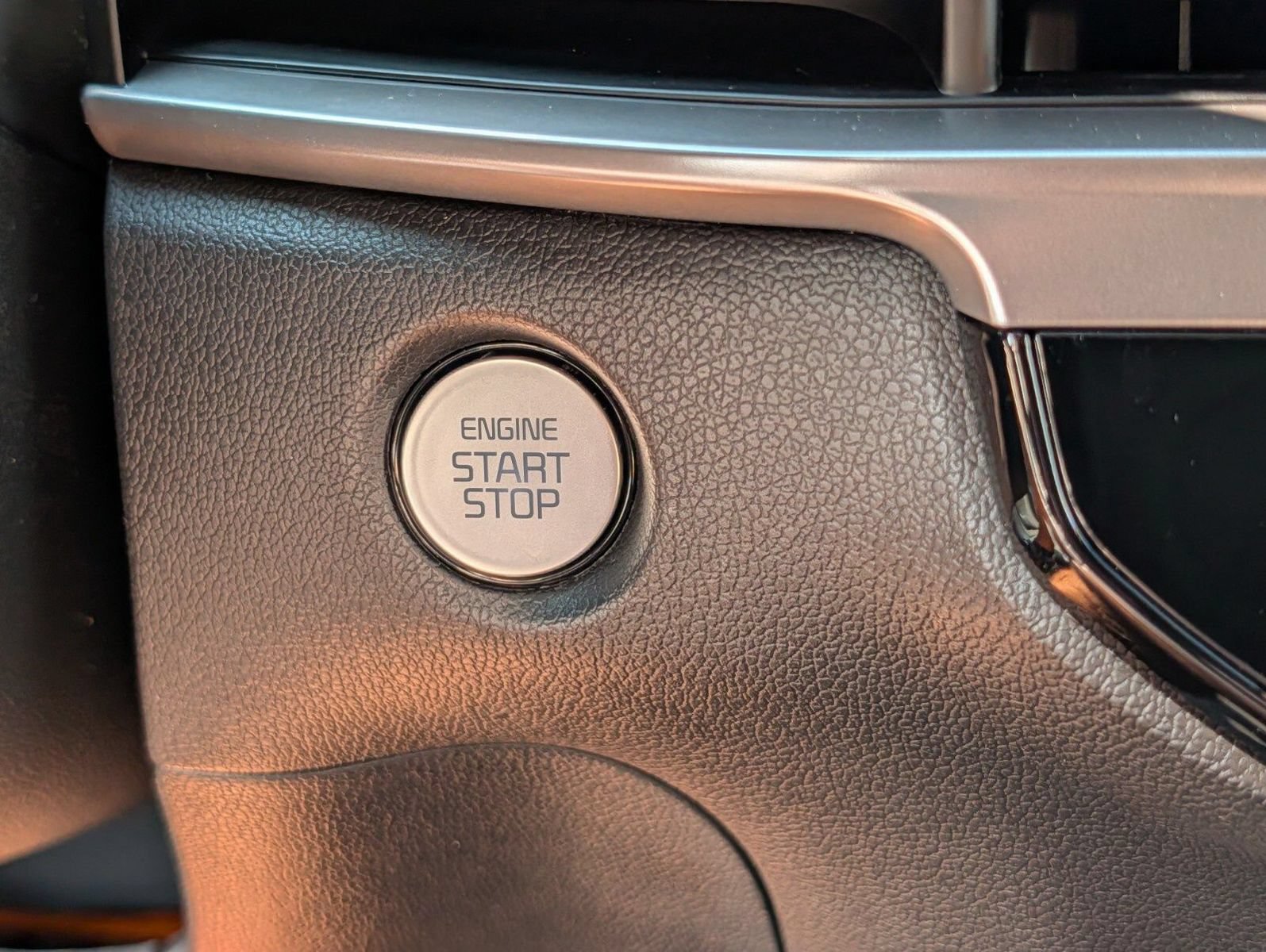 New 2026 Kia Sorento LX FWD image 6