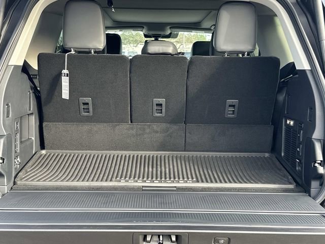 New 2025 Ford Expedition Active image 9