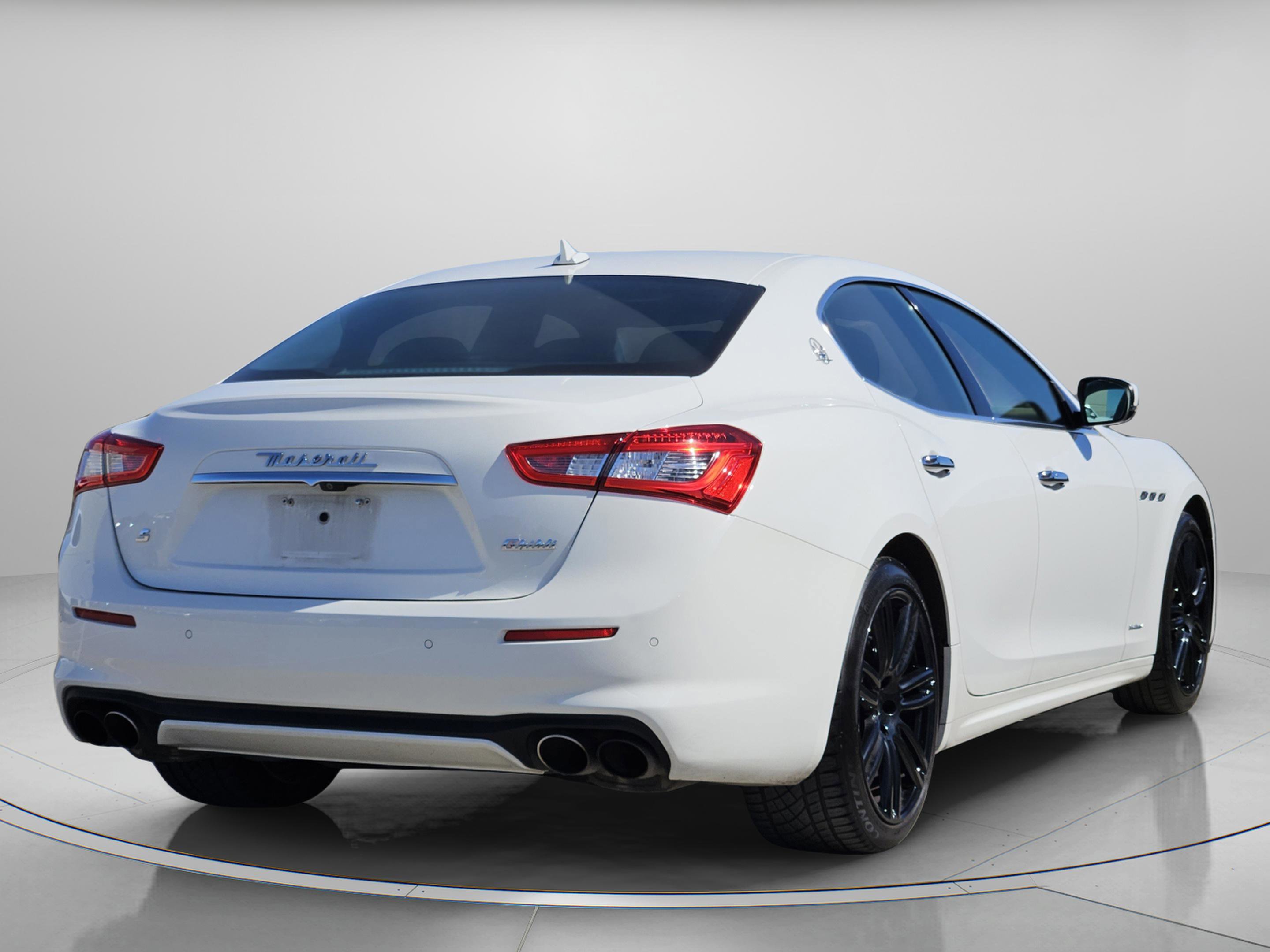 Used 2019 Maserati Ghibli S GranLusso image 6