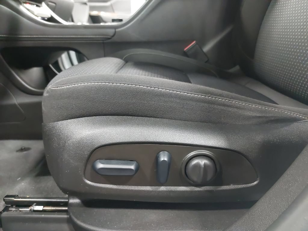 Used 2023 GMC Acadia SLE w/ Driver Convenience Package AWD/4WD image 30