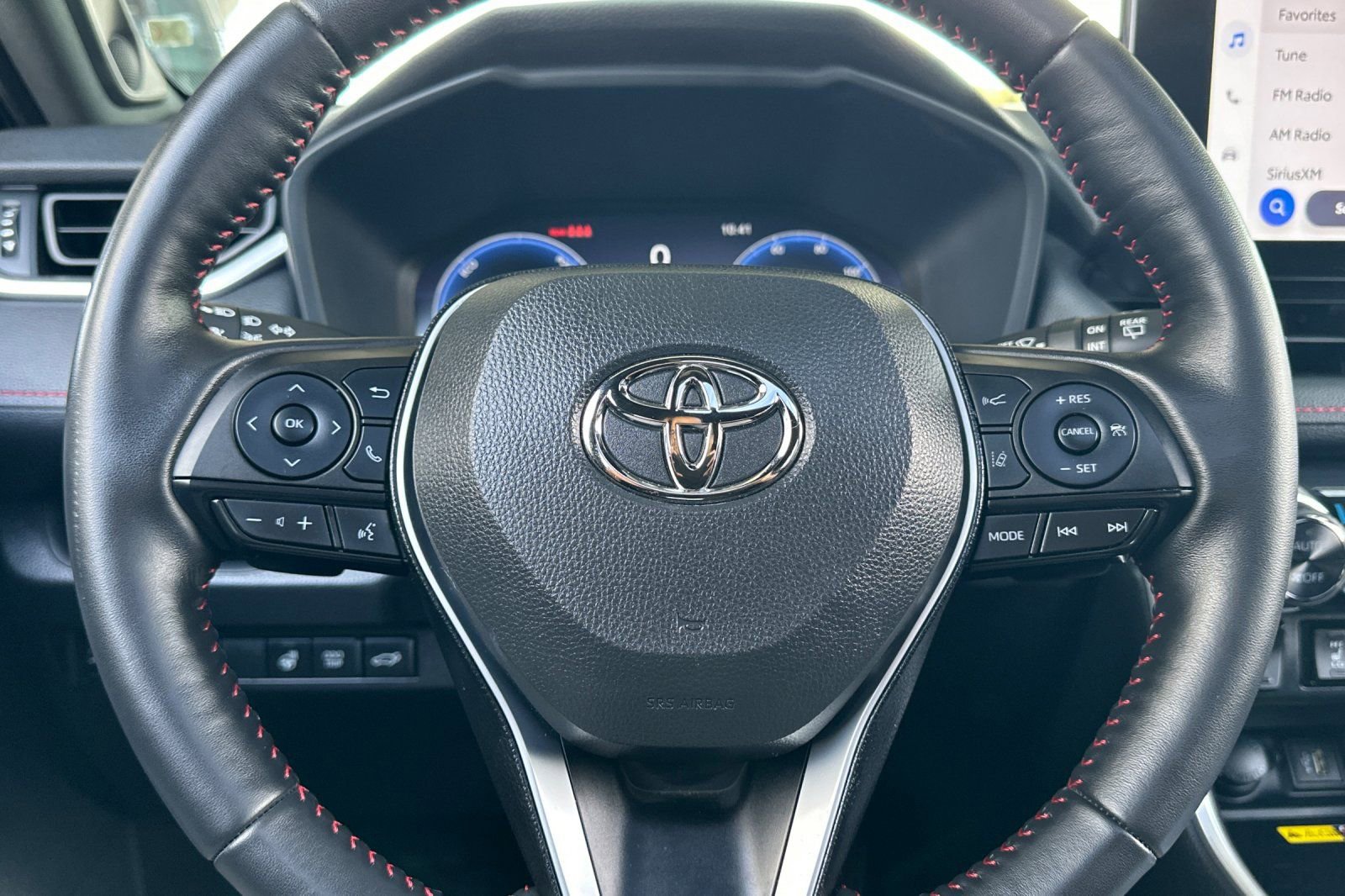 Used 2024 Toyota RAV4 XSE w/ Weather Package AWD/4WD image 25