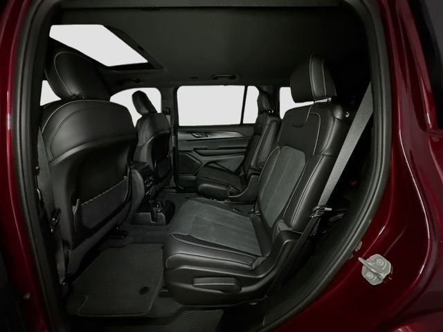 New 2025 Jeep Grand Cherokee L Altitude image 15