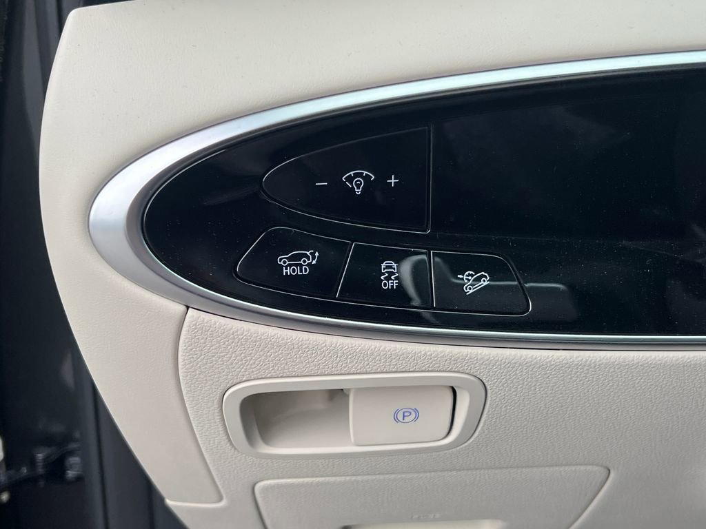 Used 2026 Genesis GV70 2.5T Advanced image 30