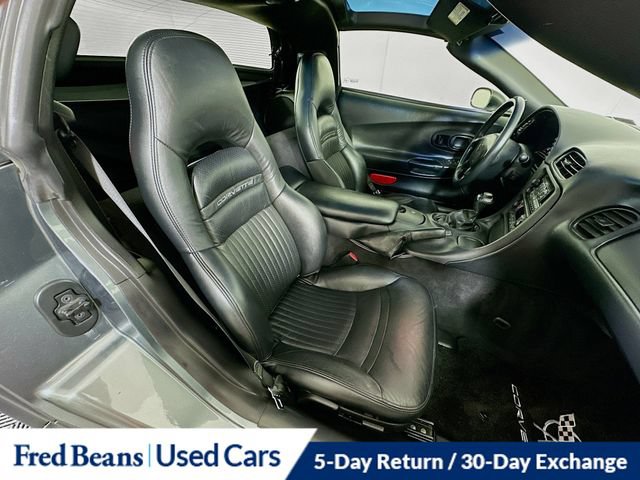 Used 2004 Chevrolet Corvette Coupe w/ Roof Package RWD image 29