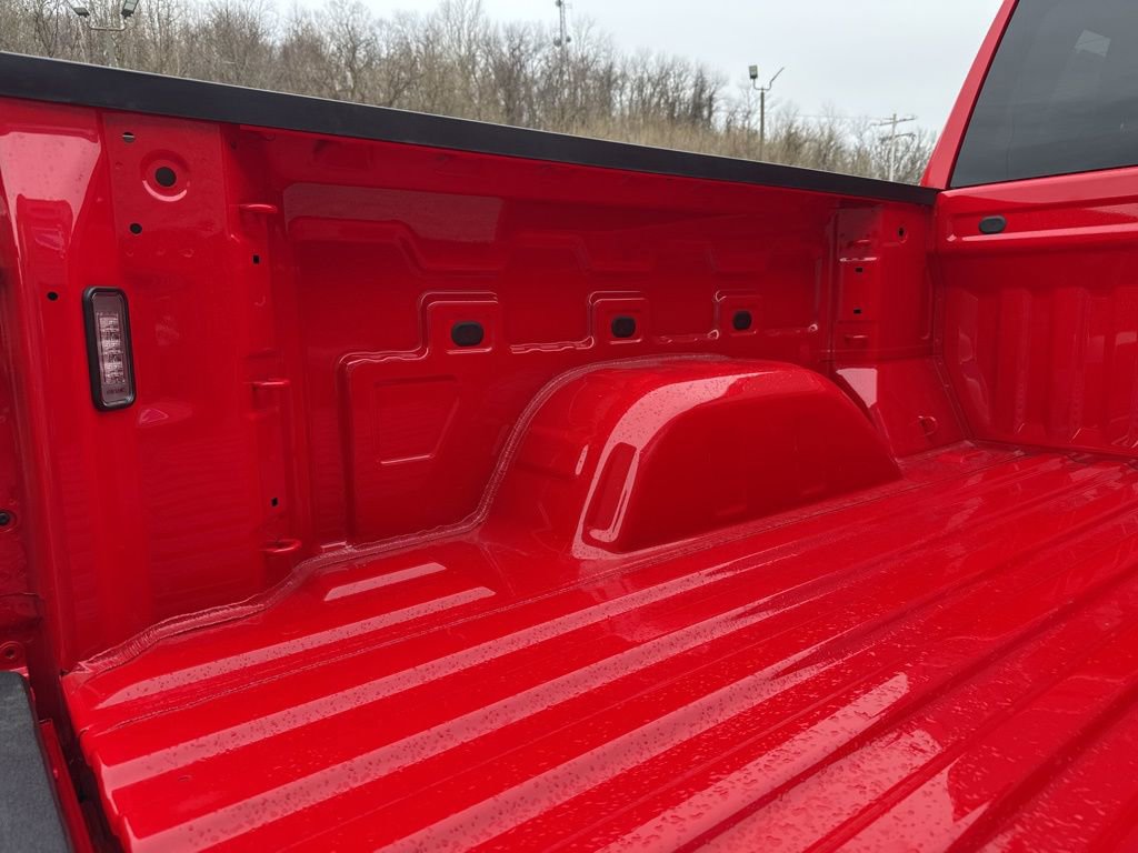 New 2026 Chevrolet Silverado 1500 Custom Trail Boss w/ LPO, Dark Essentials Package AWD/4WD image 10