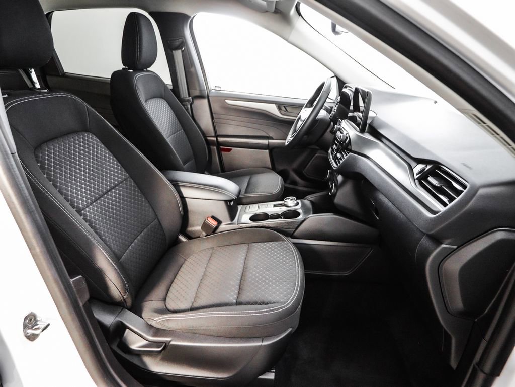 Used 2024 Ford Escape Active image 16