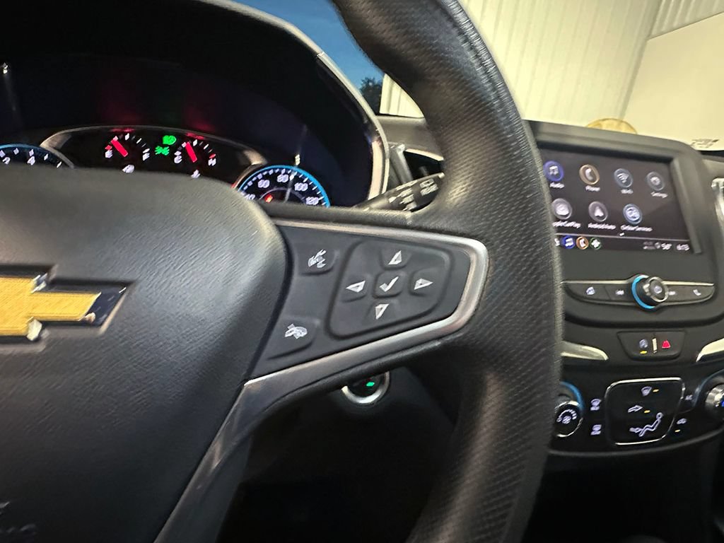 Used 2023 Chevrolet Equinox LT FWD image 36