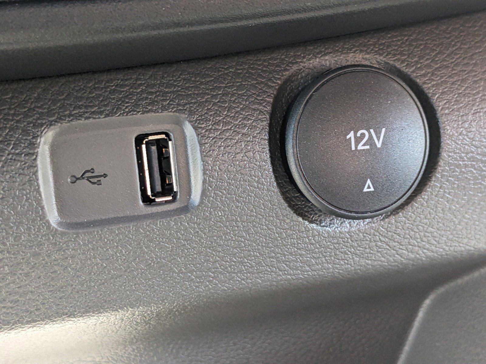 New 2024 Ford Transit 350 148 High Roof DRW AWD w/ Exterior Upgrade Package image 19