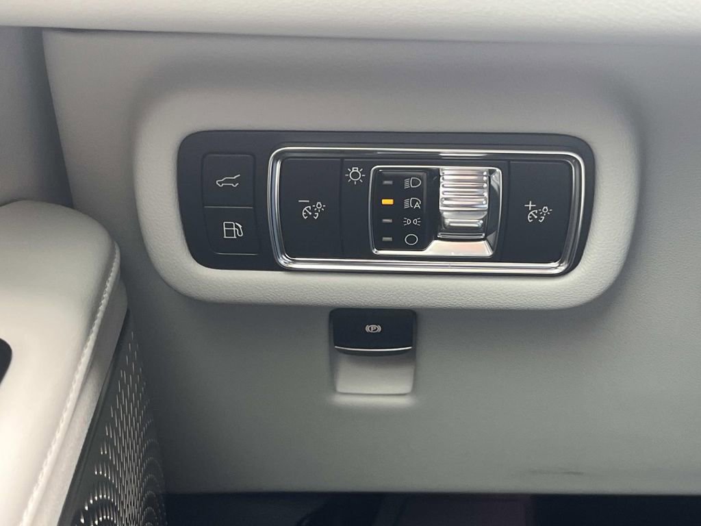 New 2026 Lincoln Nautilus Reserve AWD/4WD image 28
