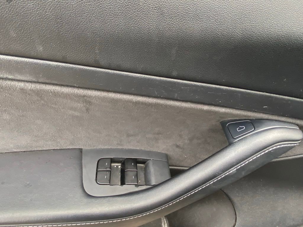 Used 2021 Tesla Model 3 Standard Range Plus RWD image 12