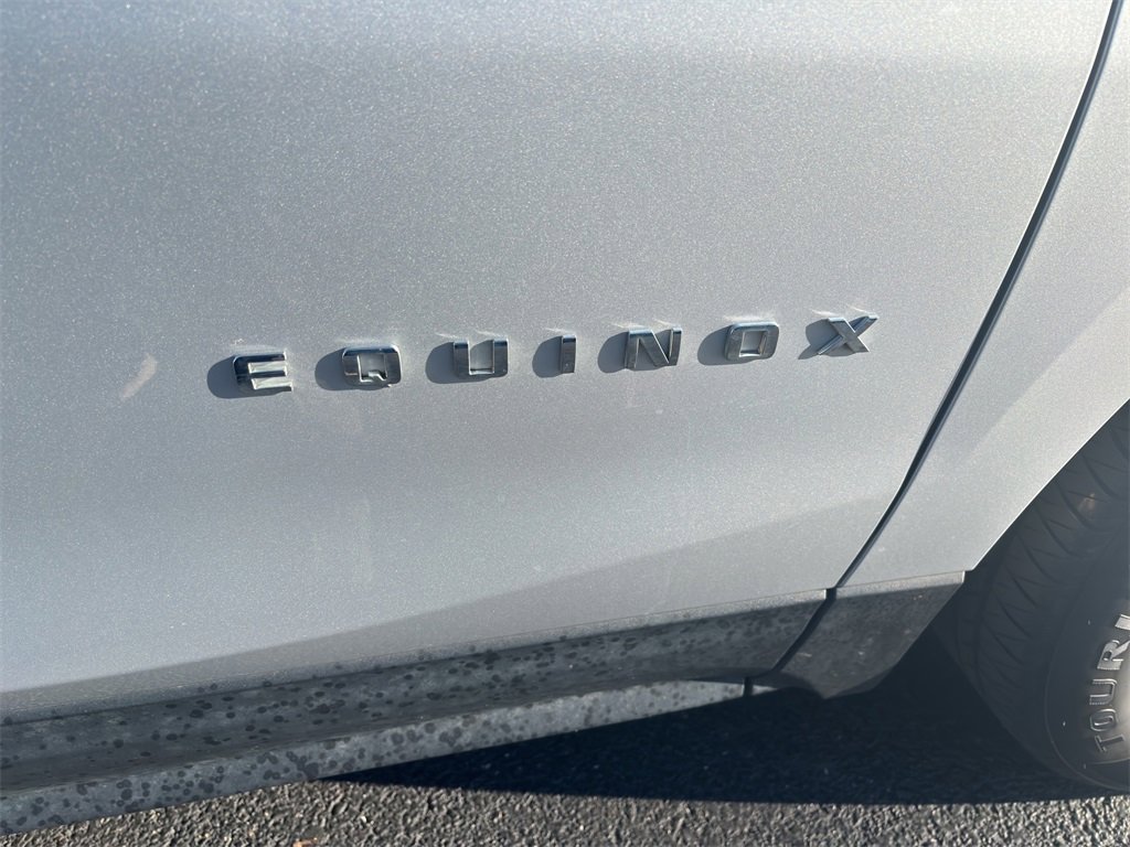 Used 2019 Chevrolet Equinox LS w/ LS Convenience Package image 9