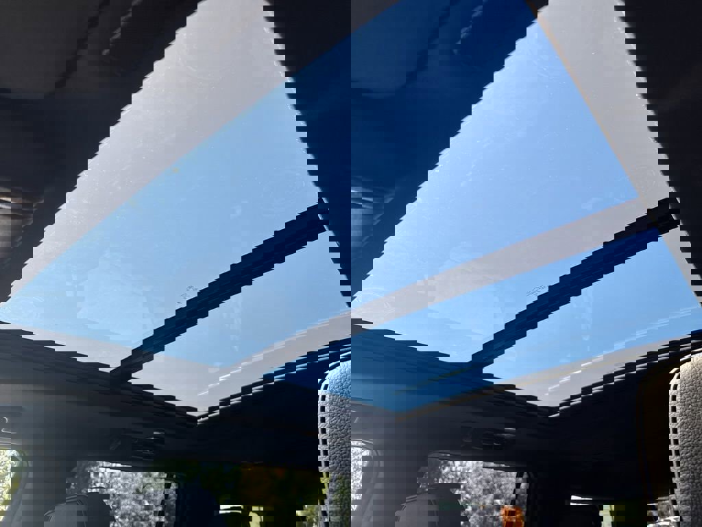 New 2025 GMC Yukon XL Denali w/ Sun & Power Step Package image 44