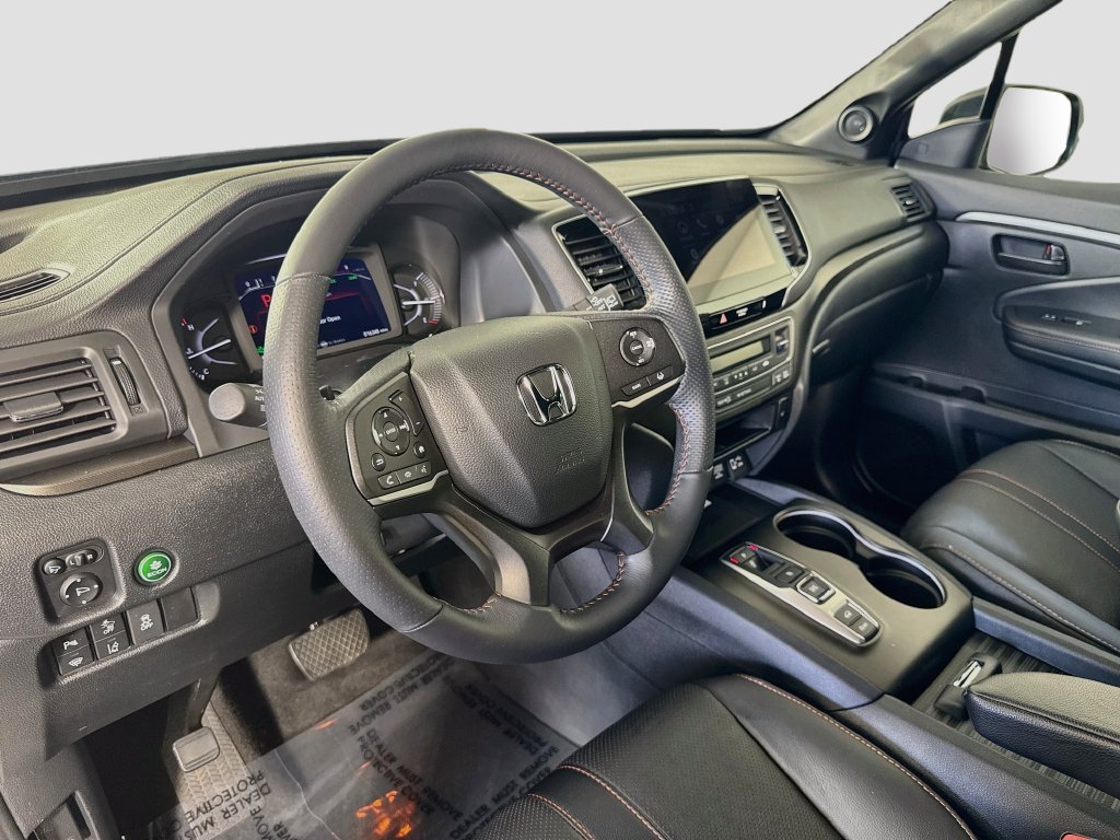 Used 2023 Honda Passport TrailSport image 19