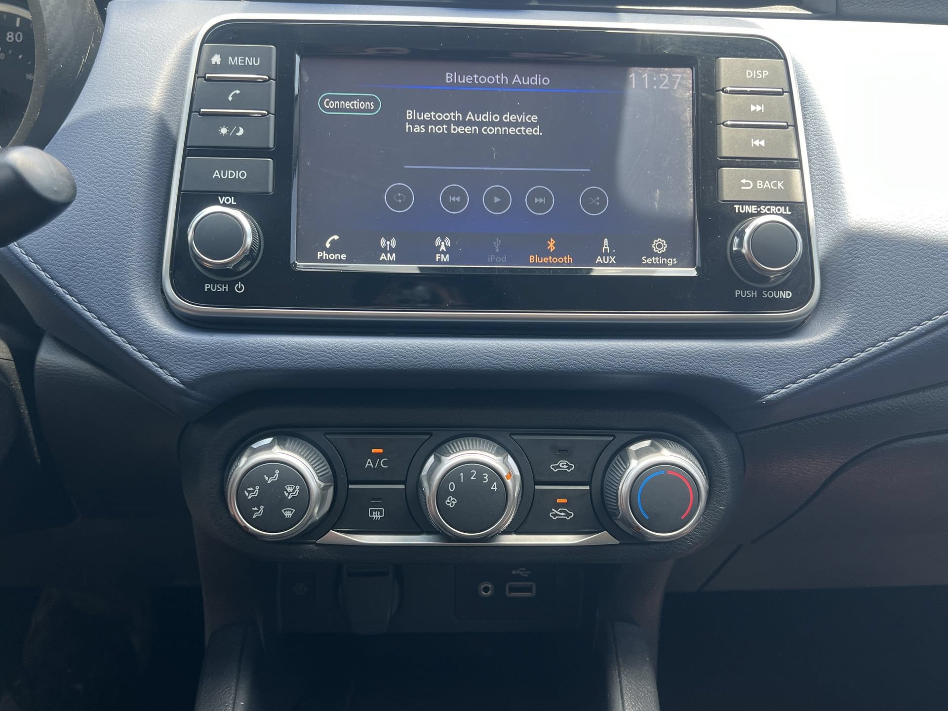 Certified 2023 Nissan Versa SV FWD image 4