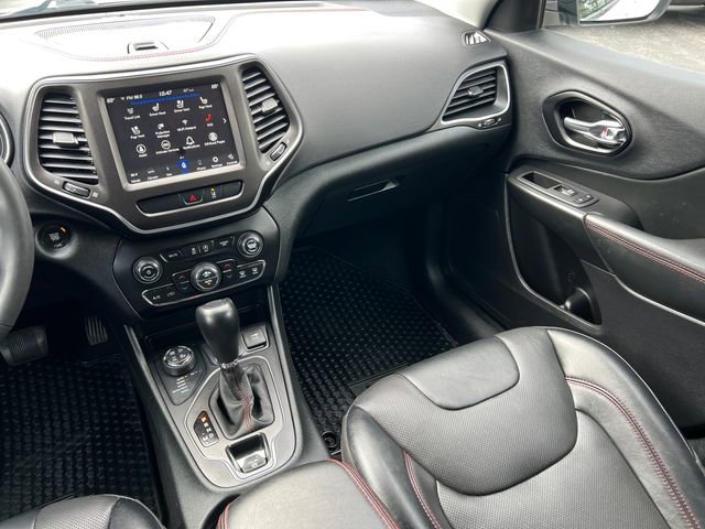 Used 2022 Jeep Cherokee Trailhawk w/ Sun, Sound & Nav Group AWD/4WD image 36