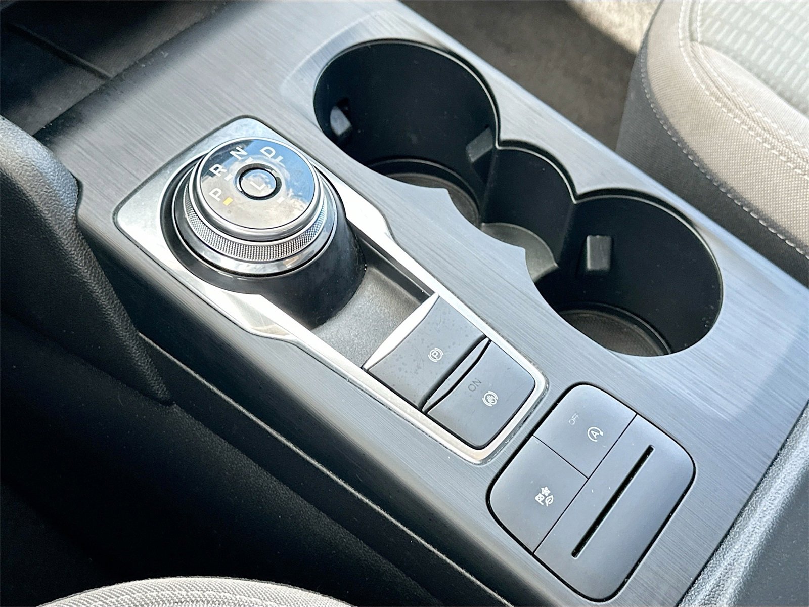 Used 2020 Ford Escape S image 16