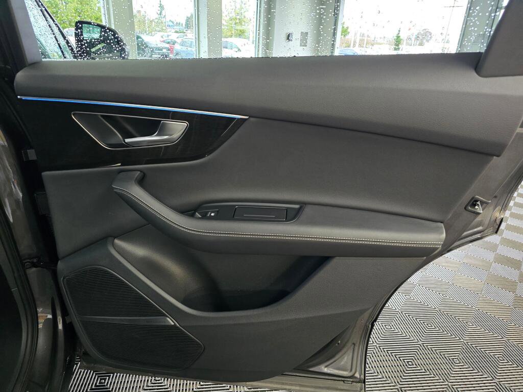 Used 2025 Audi Q7 3.0T Premium Plus image 41