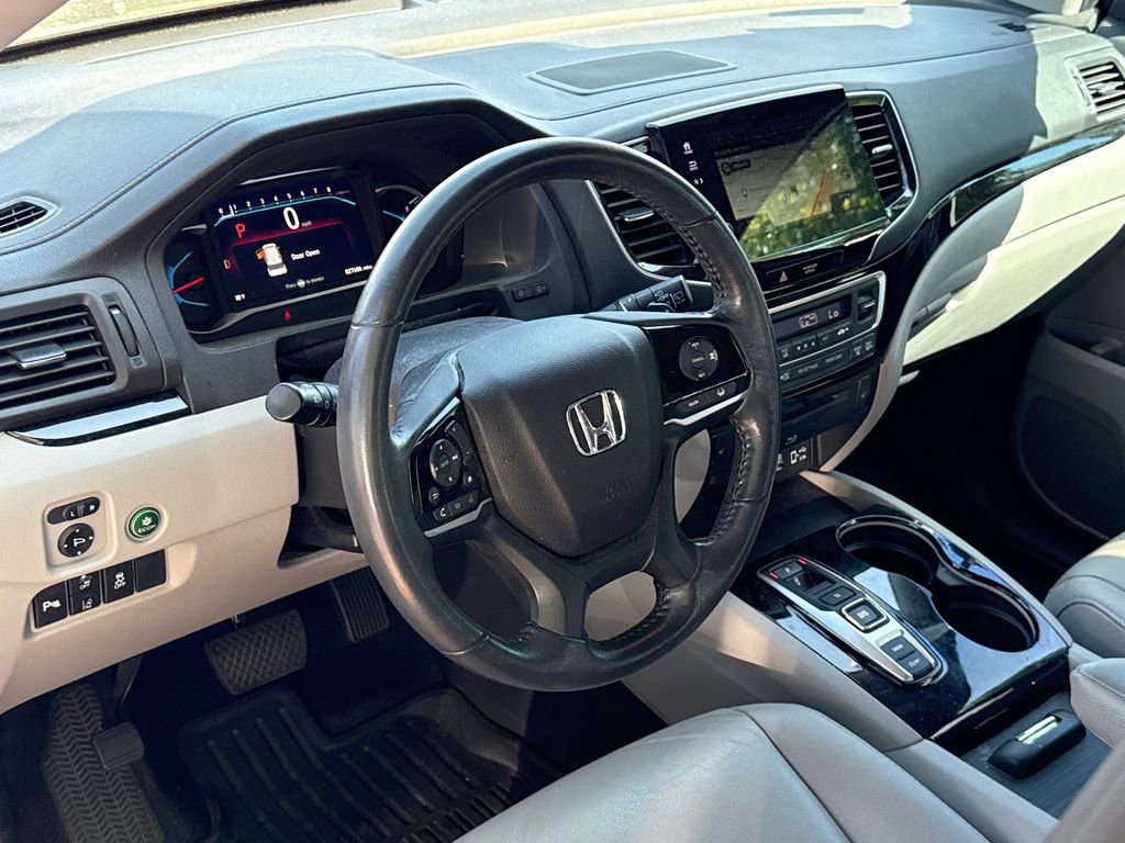 Certified 2022 Honda Pilot Touring image 11
