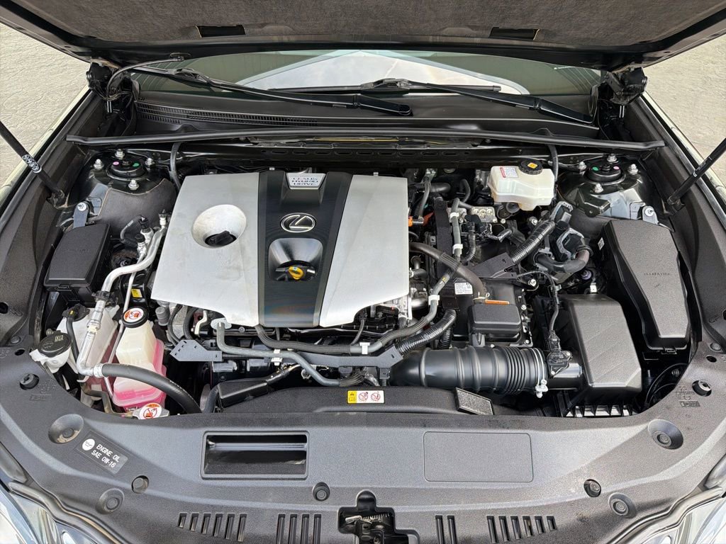 Used 2019 Lexus ES 300h w/ Premium Package image 20