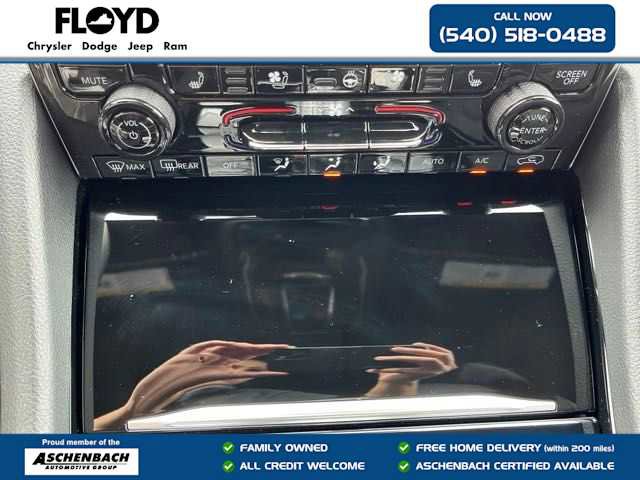 New 2025 Jeep Grand Cherokee L Overland w/ Luxury Tech Group IV image 17