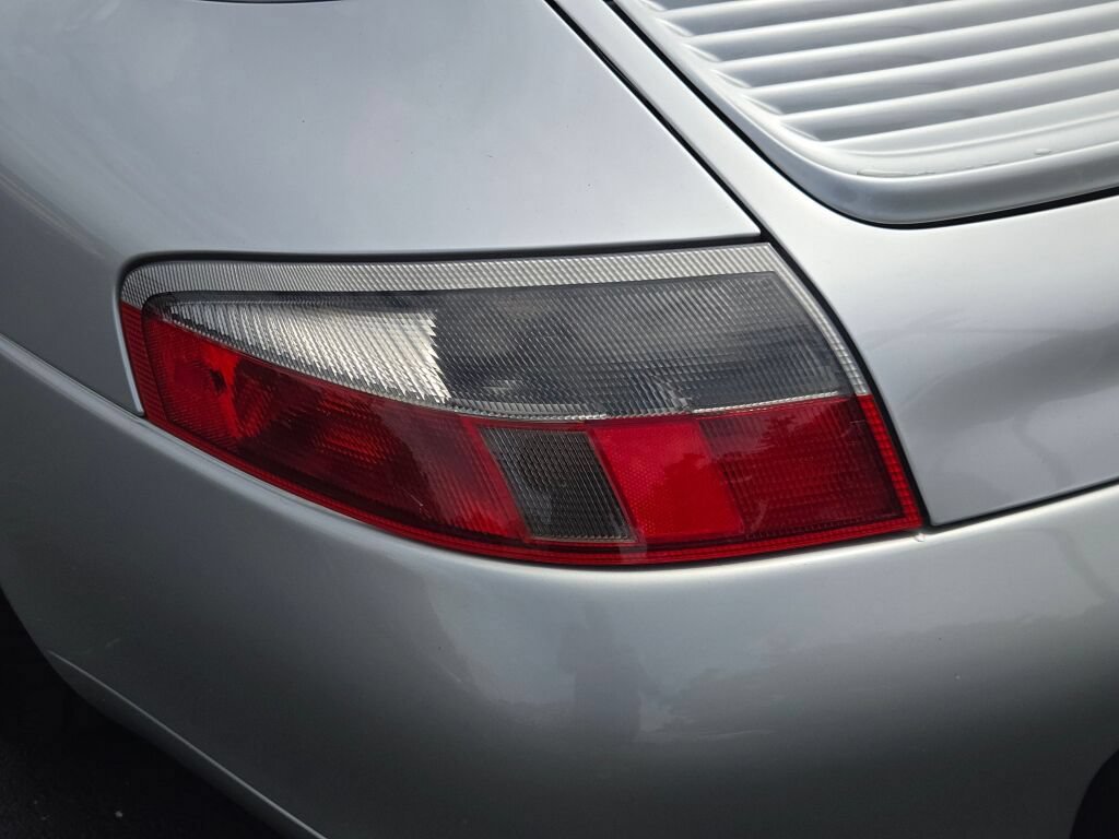 Used 2000 Porsche 911 Carrera 4 AWD/4WD image 11