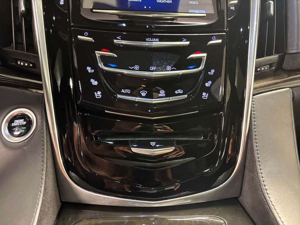 Certified 2020 Cadillac Escalade Platinum image 39