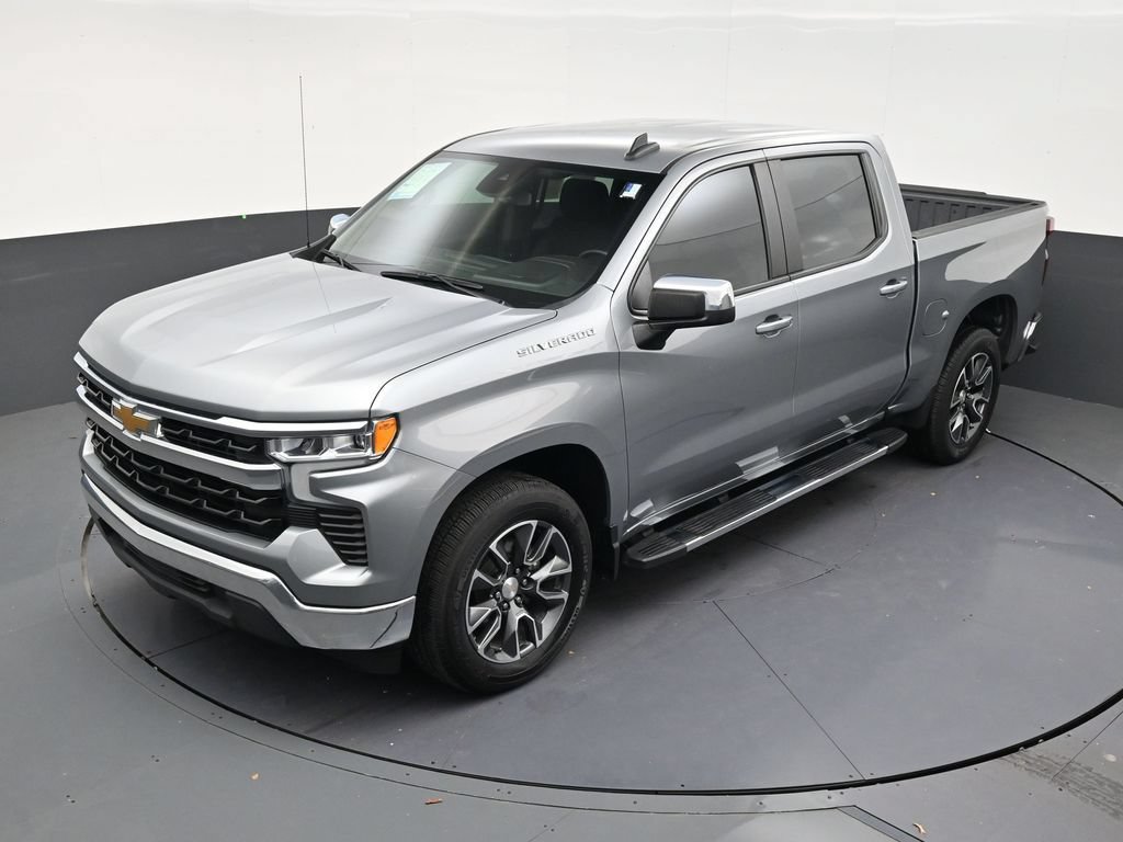 Used 2024 Chevrolet Silverado 1500 LT RWD image 13