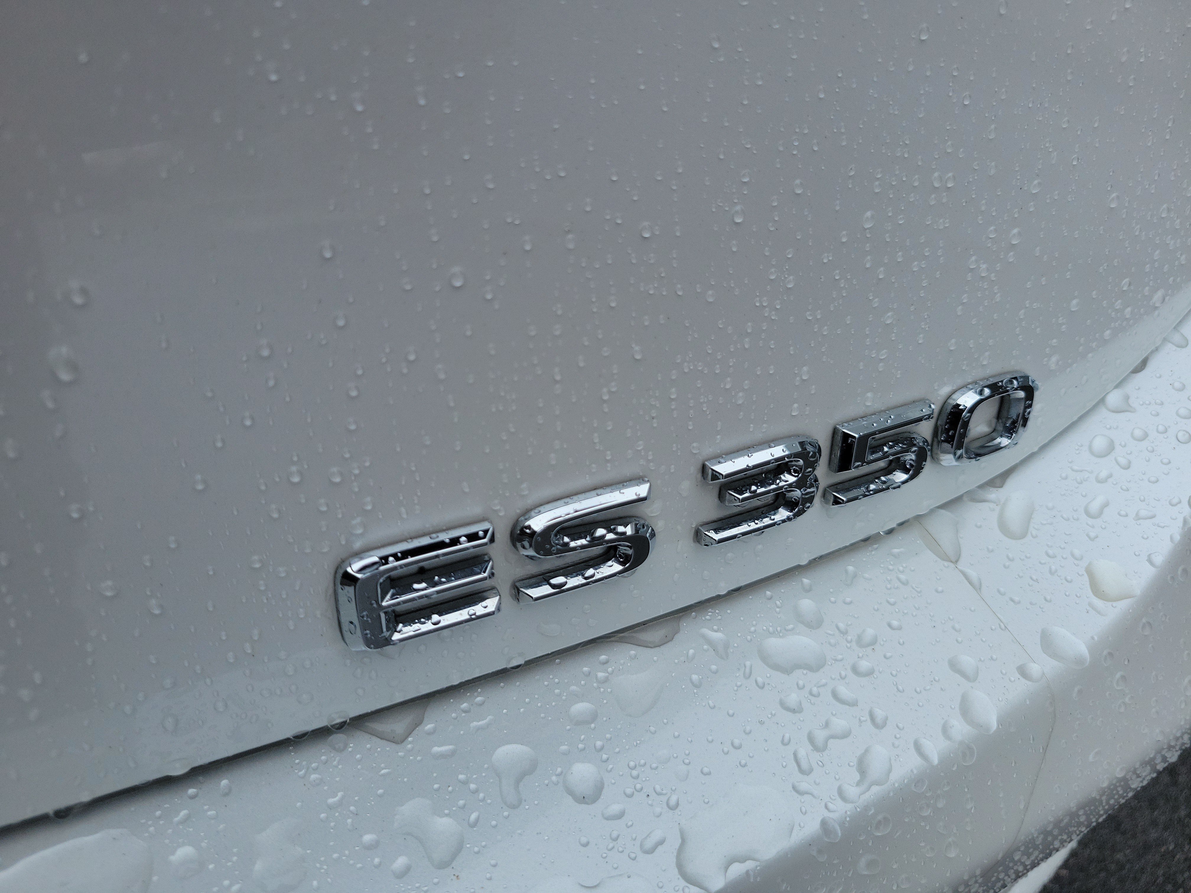 Used 2024 Lexus ES 350 w/ Premium Package FWD image 8