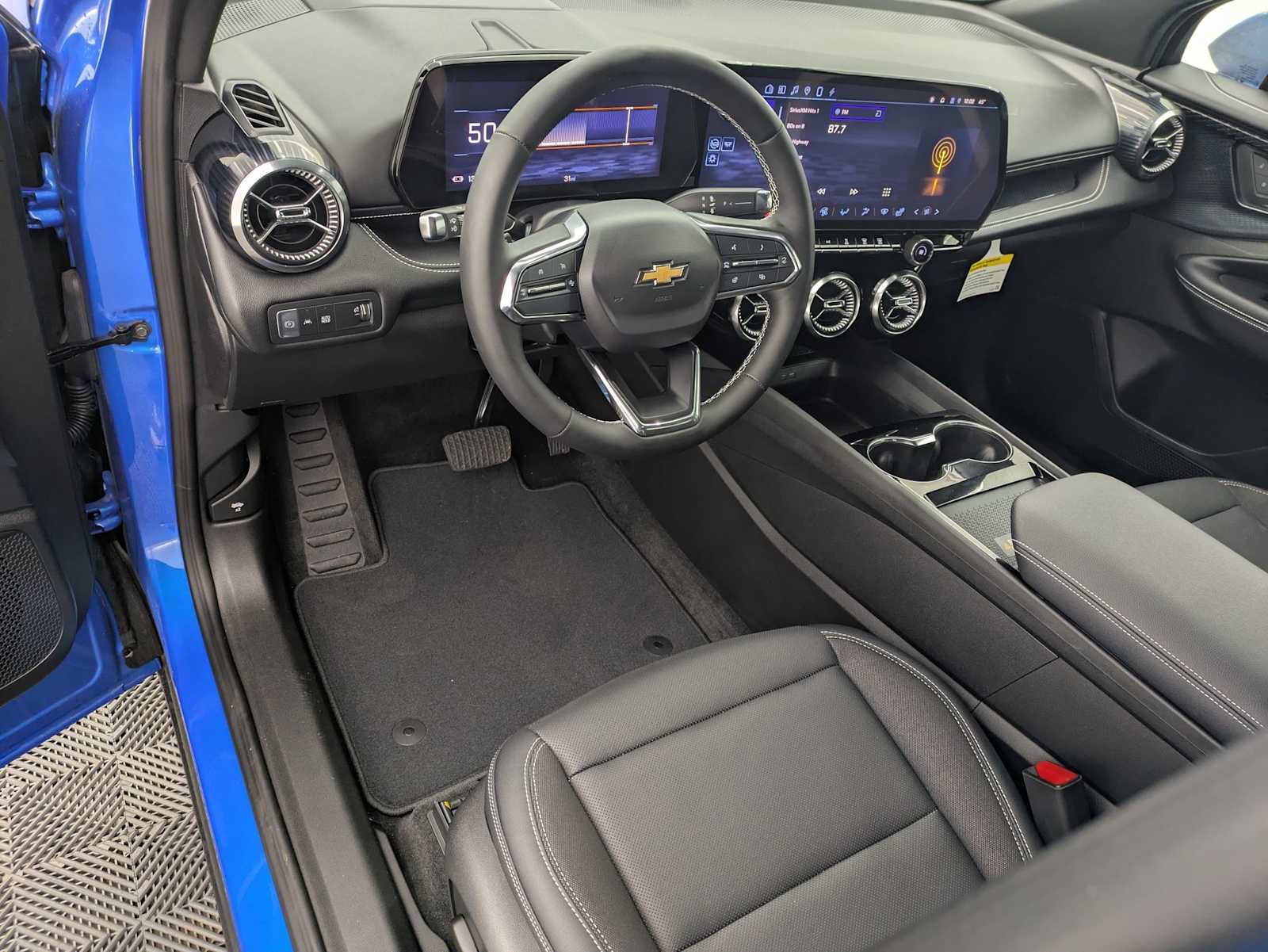 New 2024 Chevrolet Blazer EV LT image 2