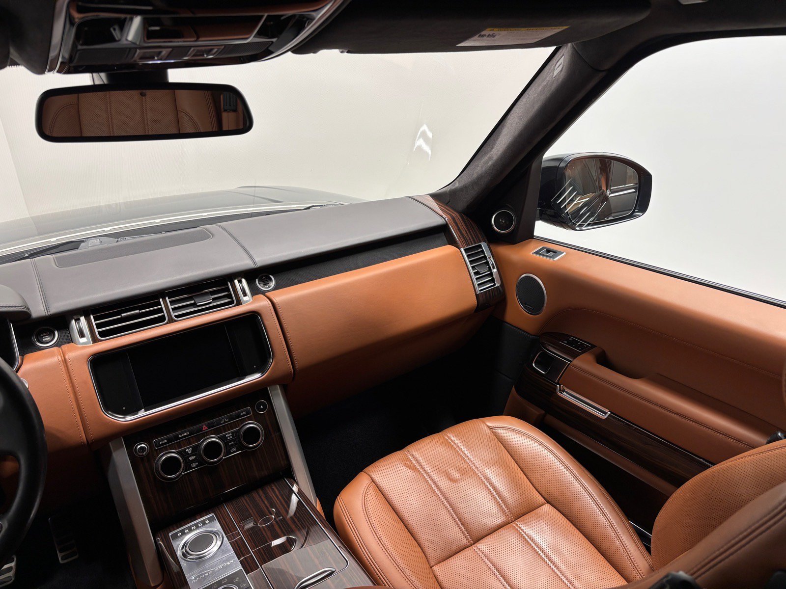 Used 2015 Land Rover Range Rover Autobiography AWD/4WD image 33
