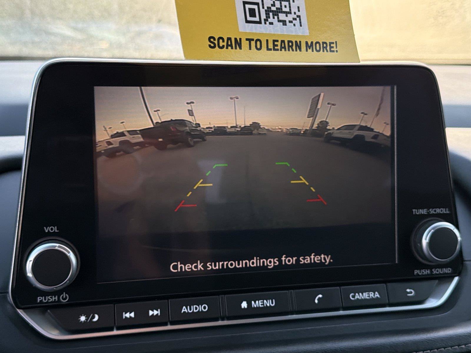 Used 2024 Nissan Rogue S AWD/4WD image 28