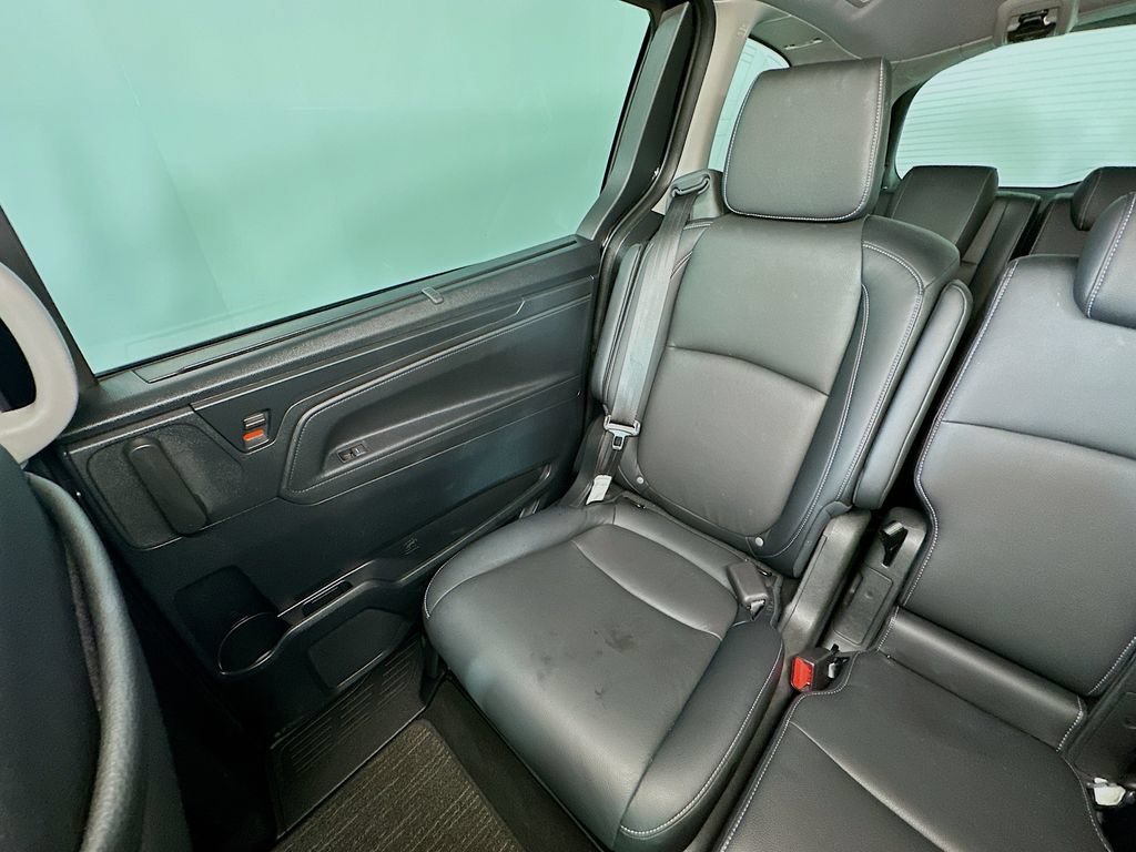 Used 2023 Honda Odyssey Touring image 12
