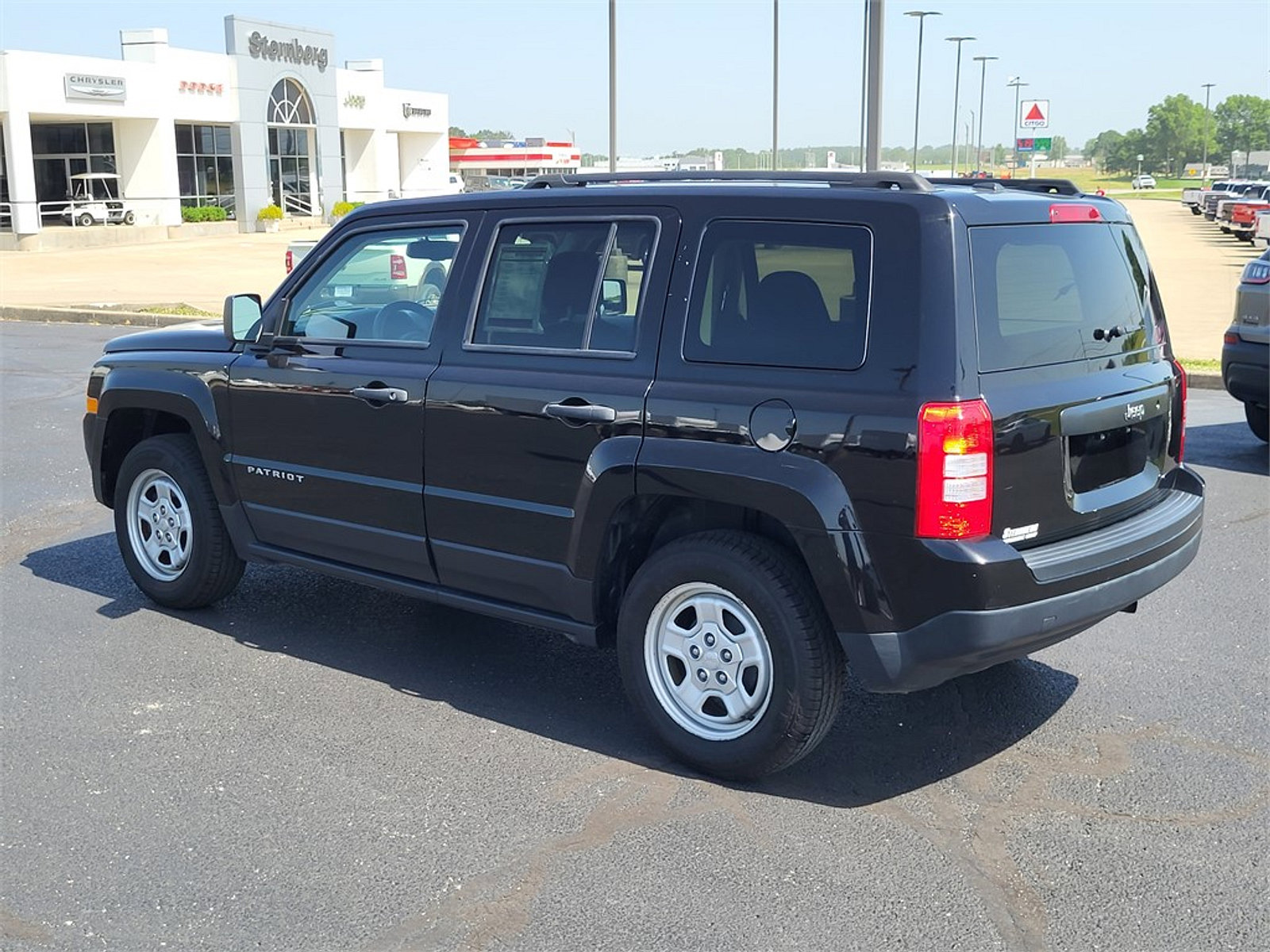 Used 2016 Jeep Patriot Sport FWD image 3