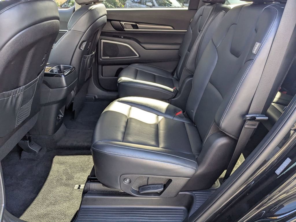 Used 2025 Kia Telluride S image 23