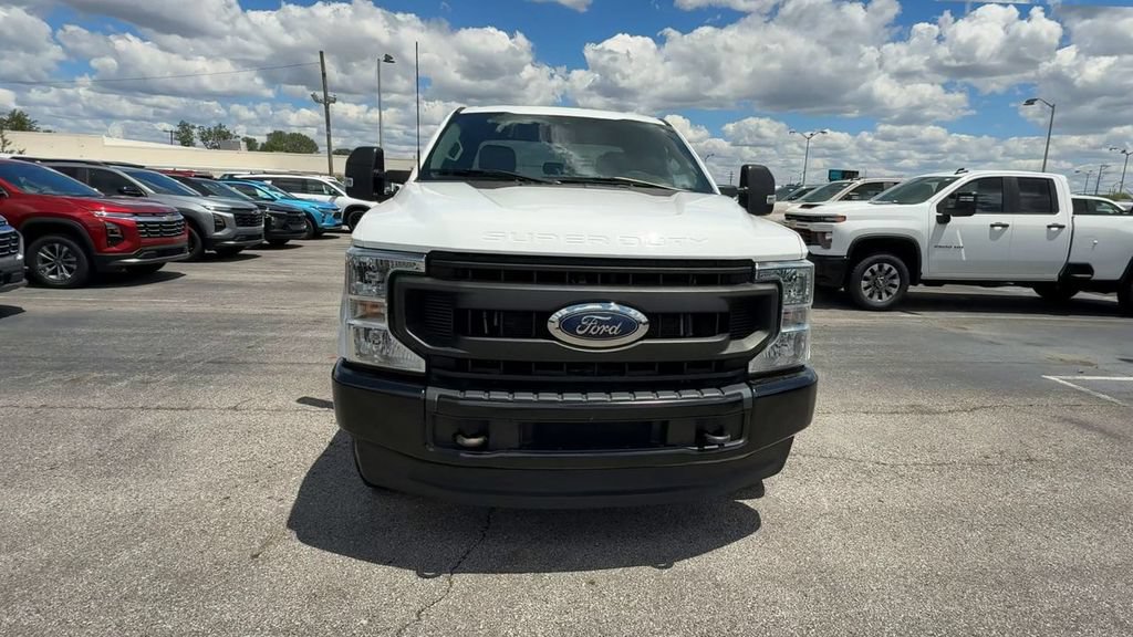 Used 2022 Ford F250 XL w/ Power Equipment Group AWD/4WD image 3