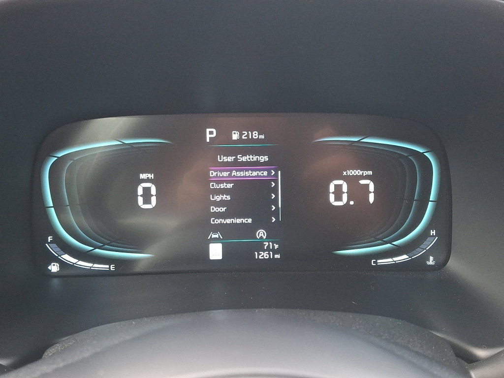 Used 2025 Kia Soul LX w/ LX Technology Package FWD image 28