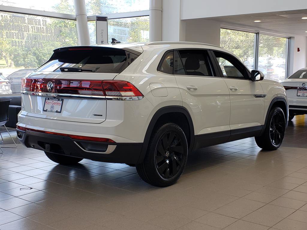 New 2026 Volkswagen Atlas Cross Sport SE AWD/4WD image 3