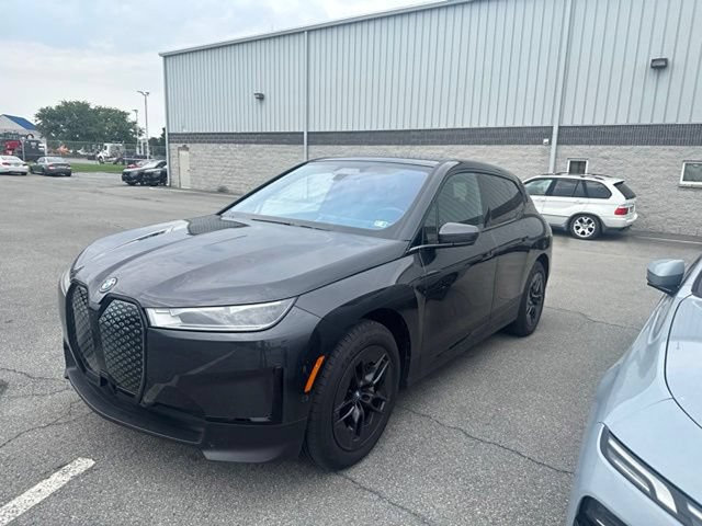 Certified 2024 BMW iX xDrive50 AWD/4WD image 4