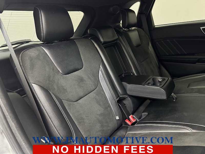 Used 2023 Ford Edge ST image 19