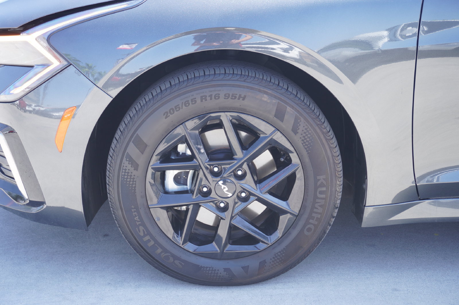 Used 2025 Kia K5 LXS FWD image 18