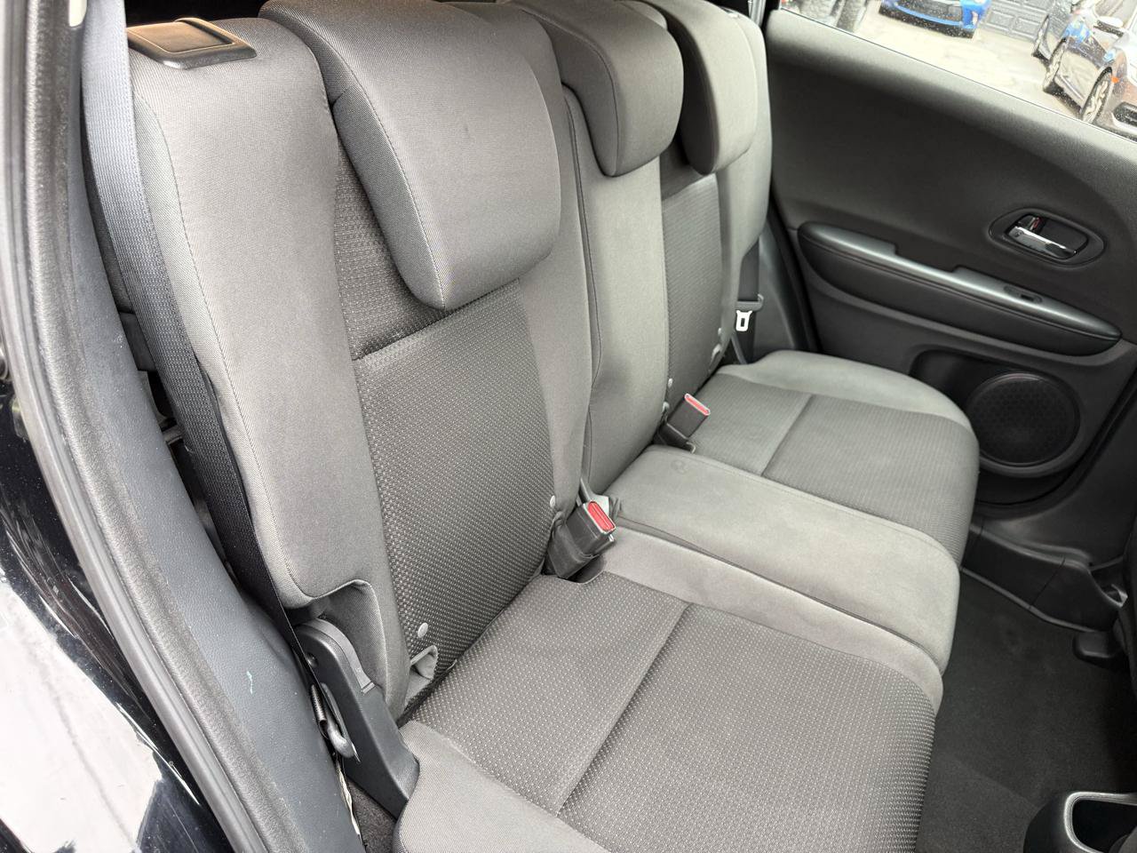 Used 2019 Honda HR-V LX image 8