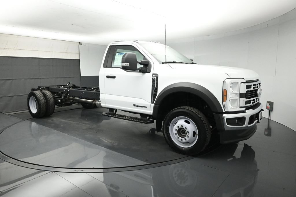 New 2025 Ford F450 XL w/ XL Chrome Package AWD/4WD image 1
