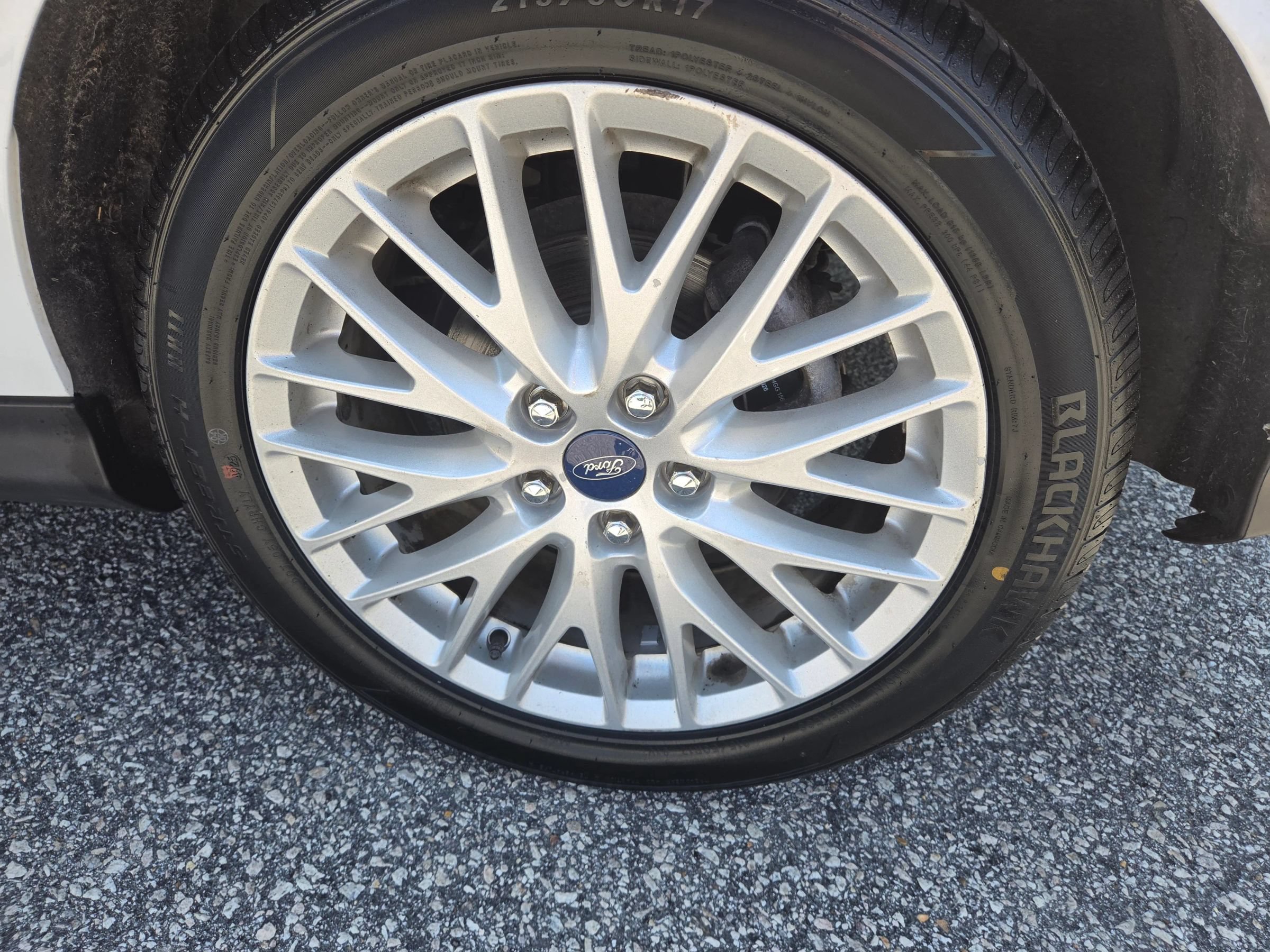 Used 2012 Ford Focus SEL FWD image 21