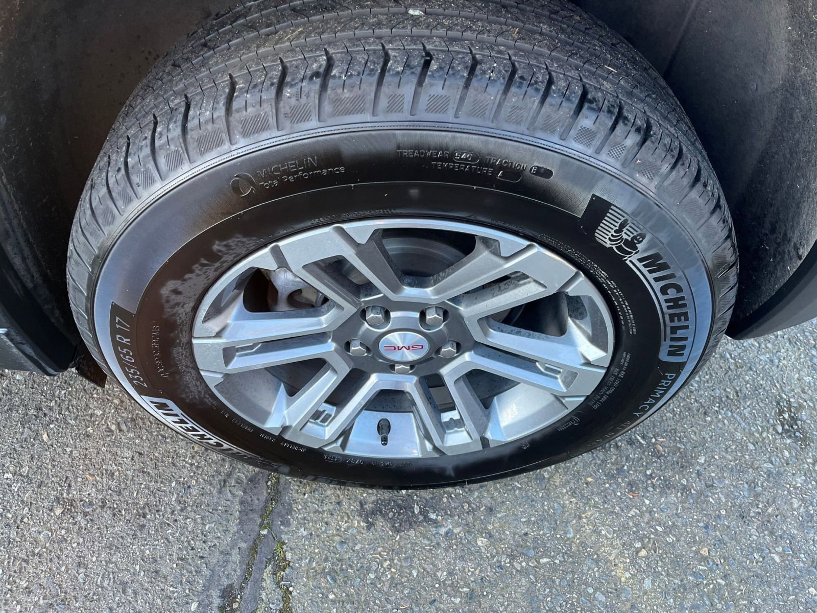 Used 2025 GMC Terrain Elevation image 32