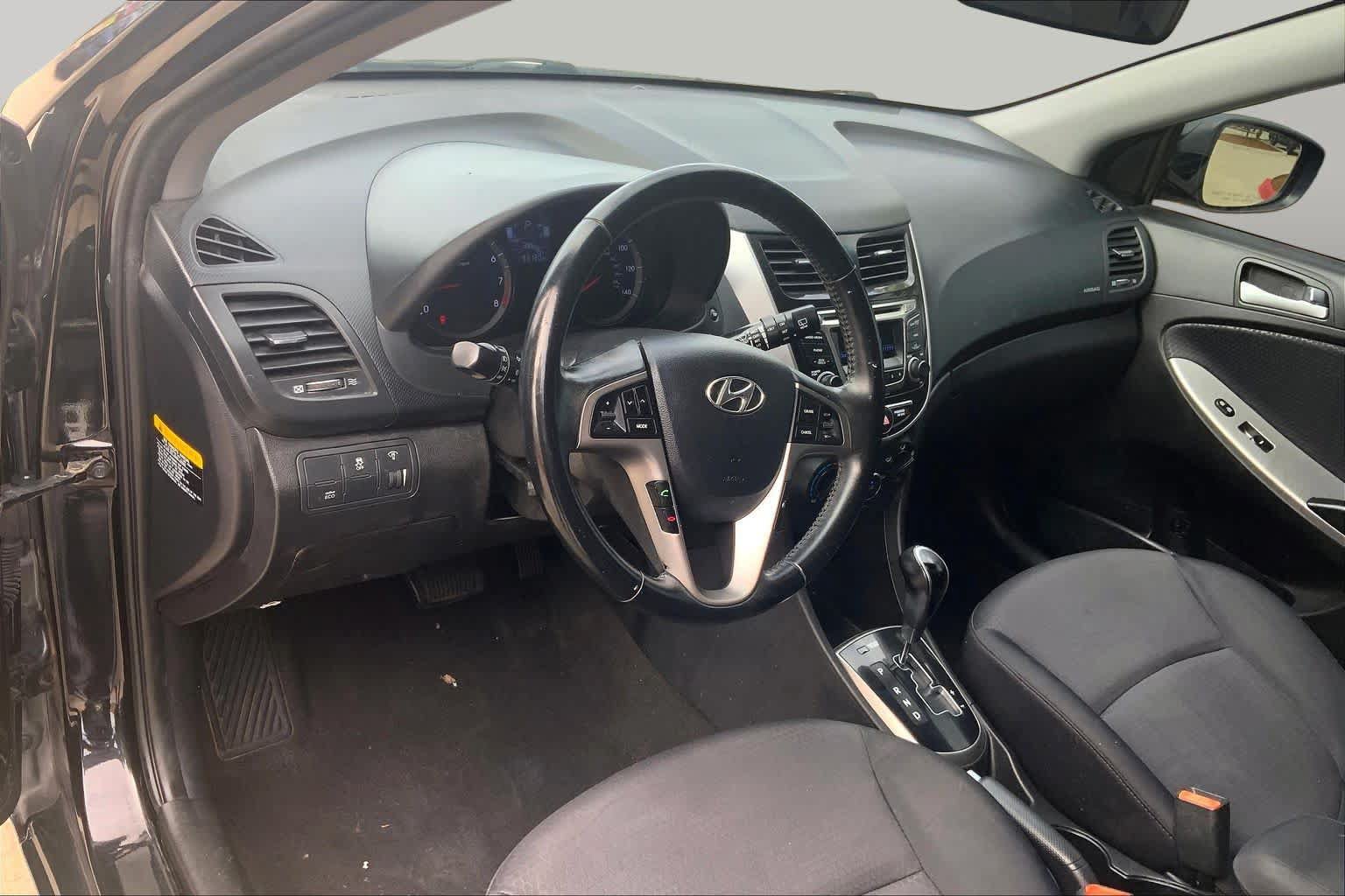 Used 2015 Hyundai Accent Sport FWD image 18