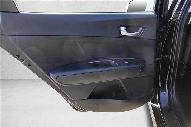 Used 2017 Kia Optima LX w/ Technology Package image 22