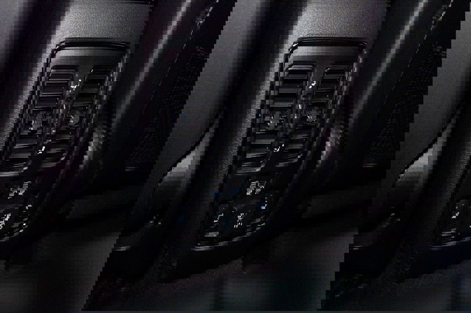 Used 2018 Jeep Grand Cherokee SRT w/ Trailer Tow Group IV image 21