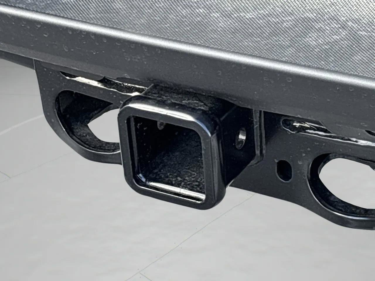 New 2026 Ford F250 Lariat w/ Black Appearance Package image 10