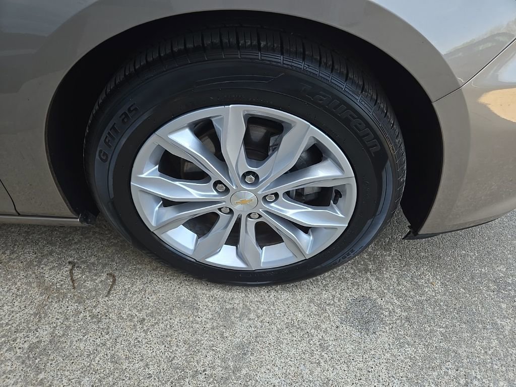 Used 2024 Chevrolet Malibu LT FWD image 23