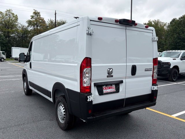 New 2026 RAM ProMaster 2500 w/ Convenience Group FWD image 3